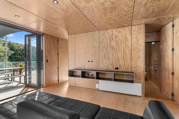 16 Taranga Road Langs Beach_8