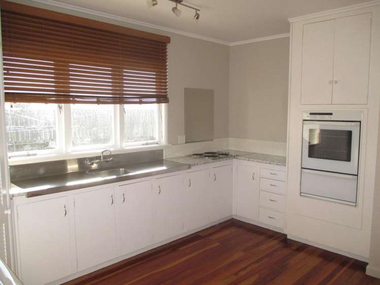 13 Scott Avenue Hamilton East_1
