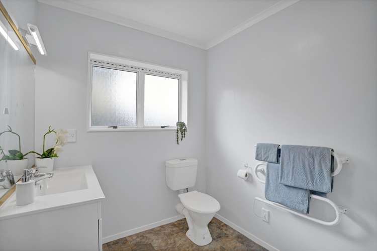 10 Fairview Place Westown_16