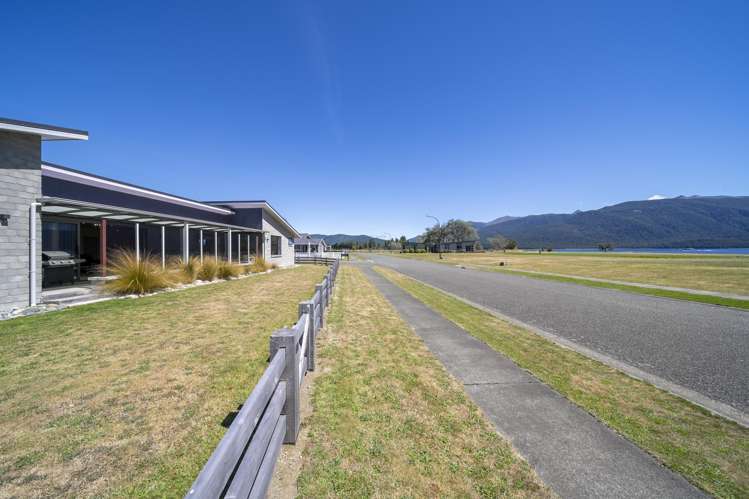 64 Rodeo Drive Te Anau_34