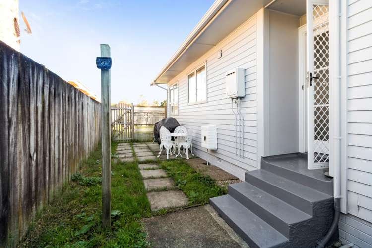 68 Portage Road New Lynn_9