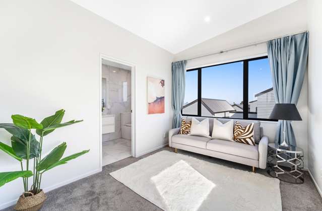 4 Te Whitinga Lane Flat Bush_2