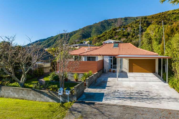 23 Boons Valley Road Waikawa_5
