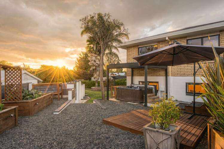 28 Homestead Place Glenview_20