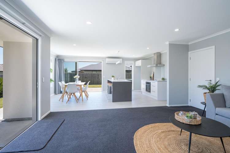 12 Cupola Crescent Richmond_8