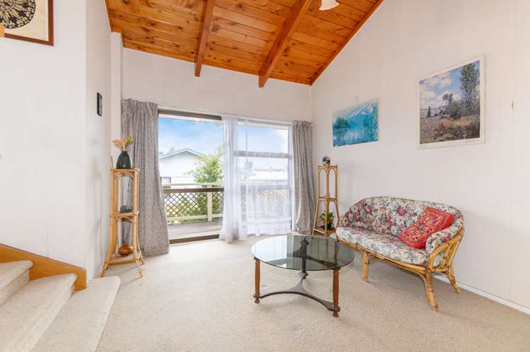 2/332 West Coast Road Glen Eden_5