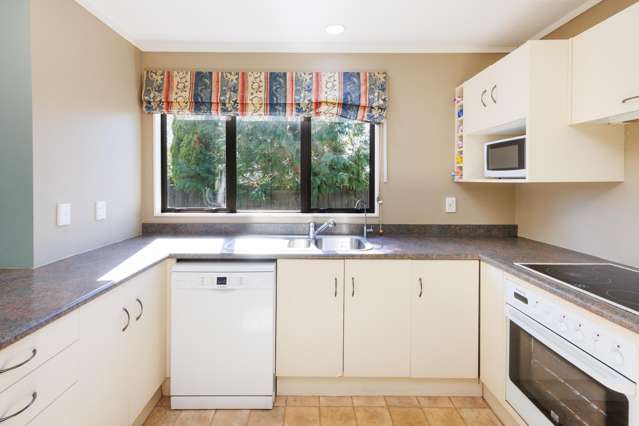 68 Clifton Terrace Fitzherbert_1