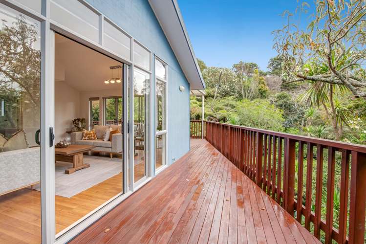 9 Springwater Vale Unsworth Heights_25