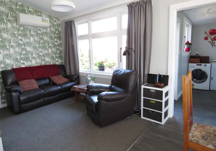 75 Shiel Street Reefton_15