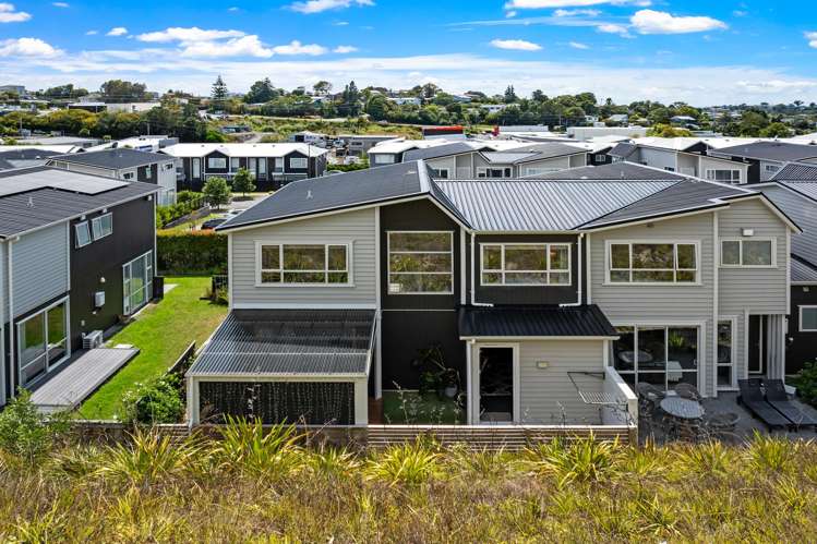 33 Sanremo Lane Stanmore Bay_21