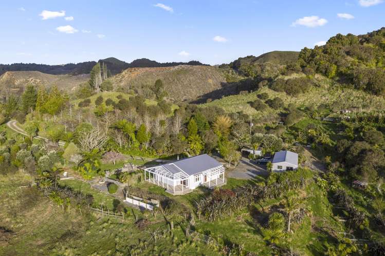 1255 Kaimango Road Oparau_16