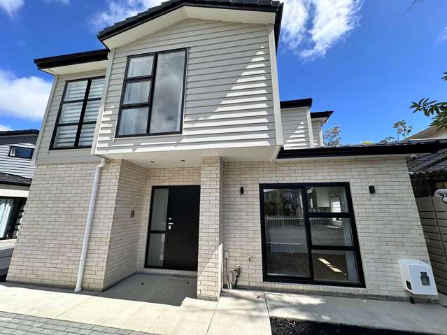 Shamrock Park, BRAND NEW 4bedrooms 2.5bathroom