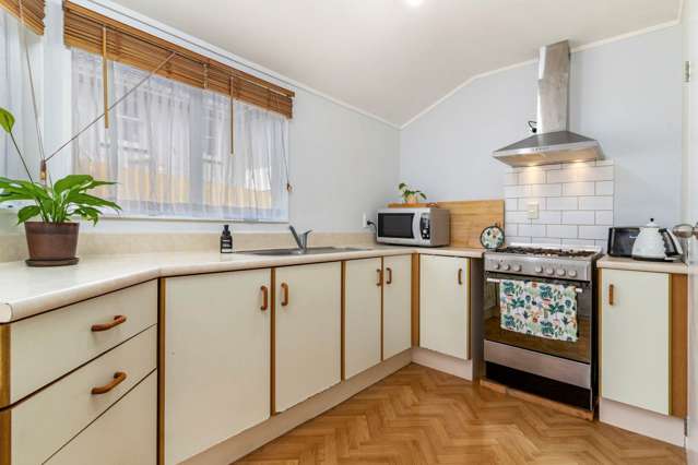 2/5 Newington Road Henderson_3