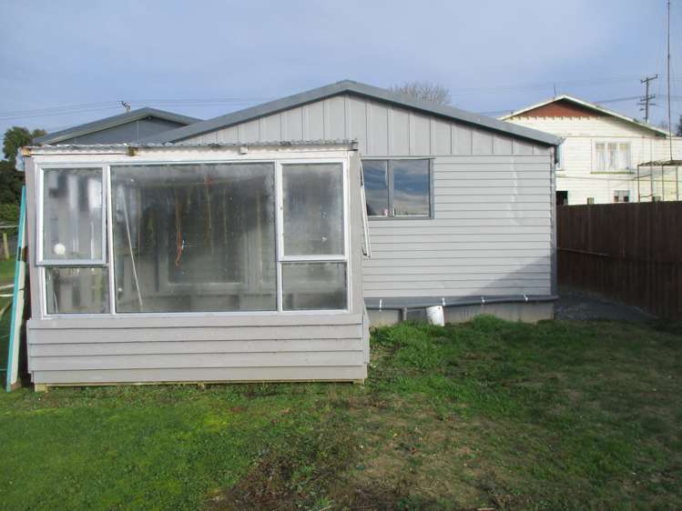 39 Baker Street Caversham_19