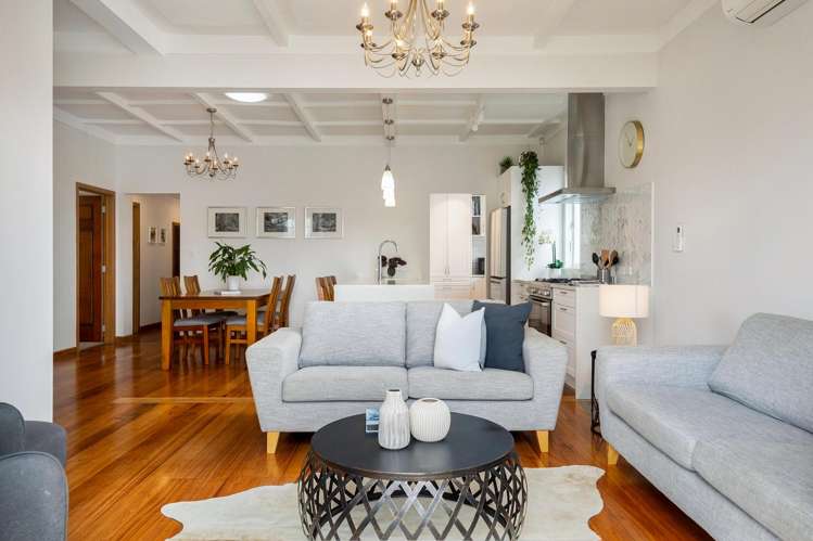 28 Harbutt Avenue Mount Albert_12