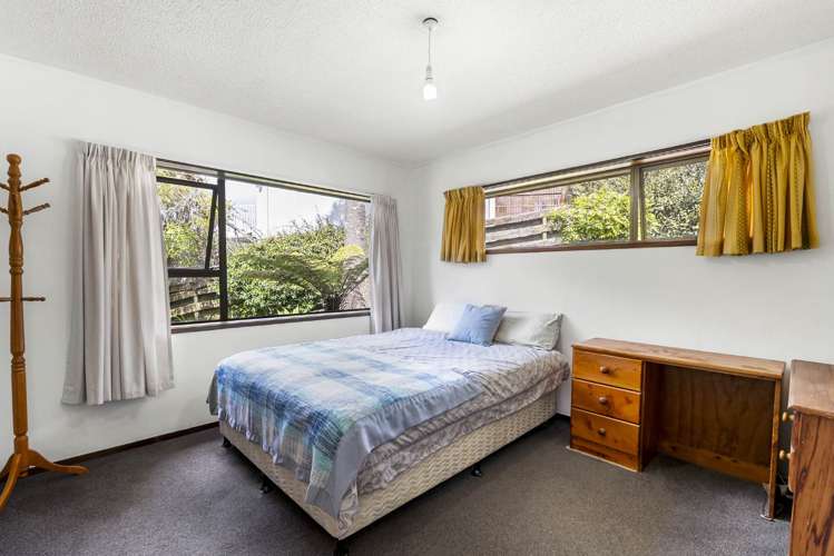 41 Honeysuckle Lane Mairangi Bay_21
