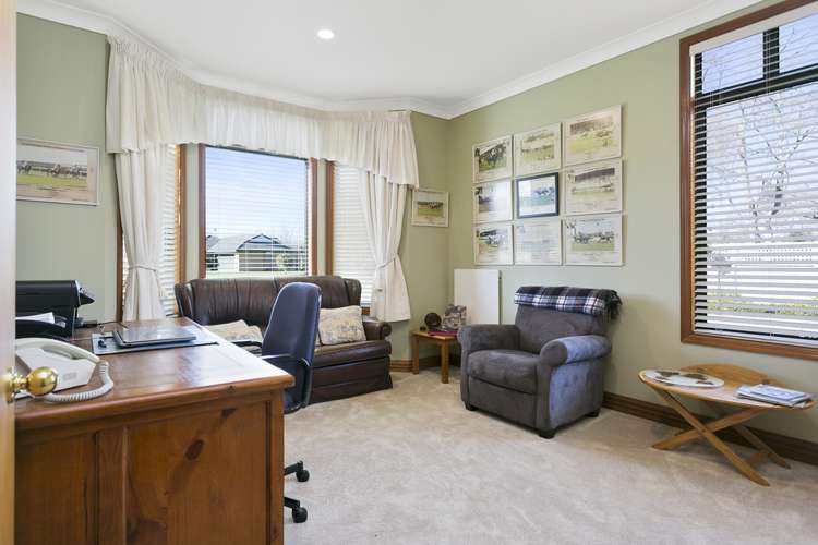 19 Cowley Drive Leamington_11