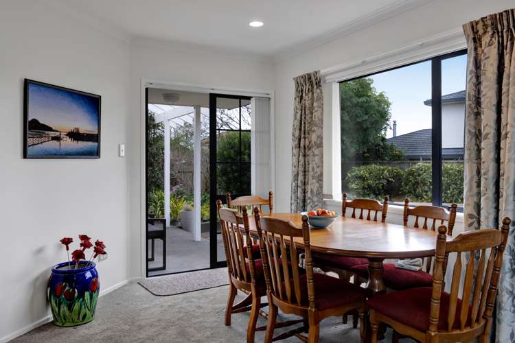 10 Taylor Place Merrilands_11