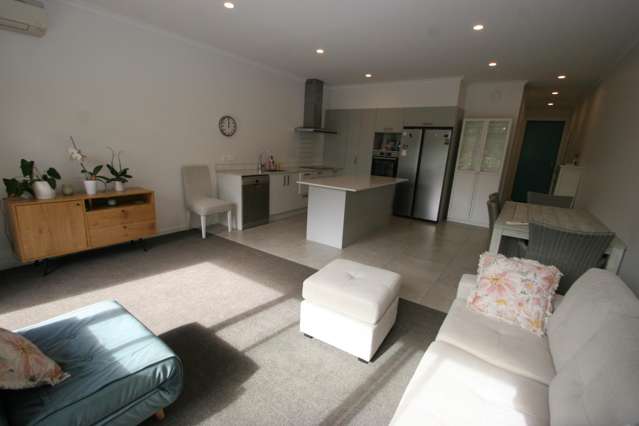 11 Hudson Bay Road Hobsonville_2