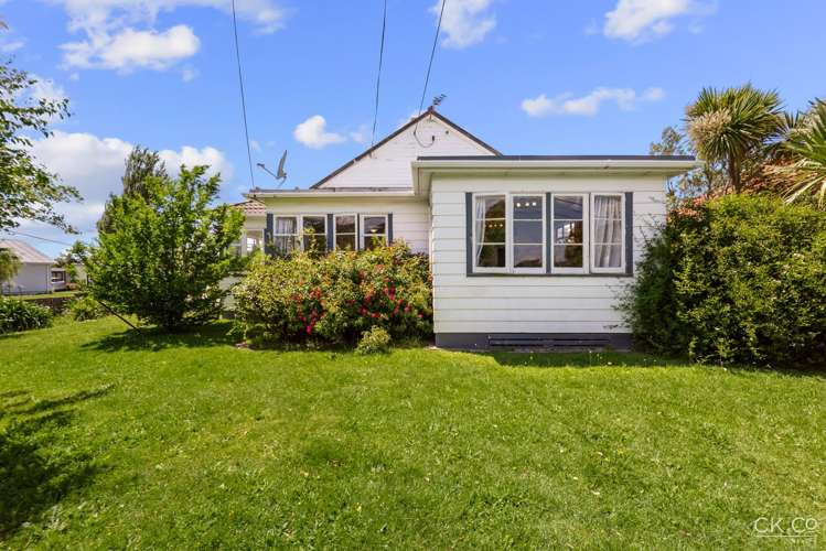 2 Churton Crescent Taita_15