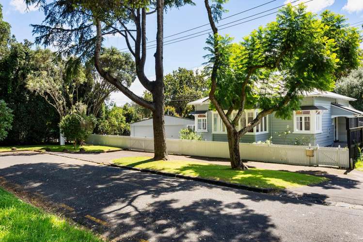 23 Selkirk Road Mount Albert_30