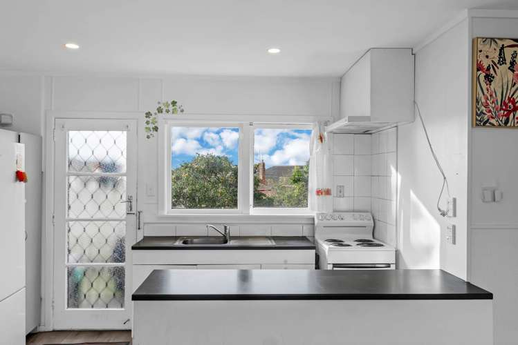 29/124 Kolmar Road_3