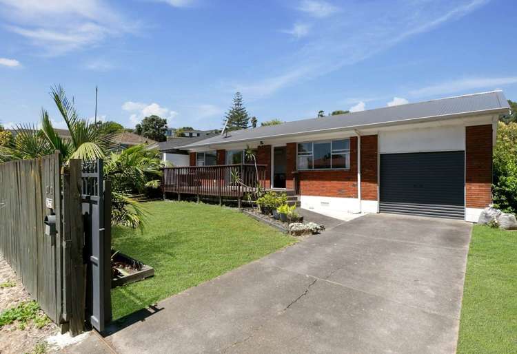 2/2 Chevis Place Pakuranga_9