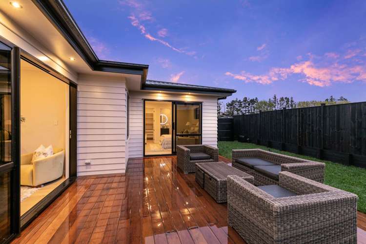 9 Fallowdown Street Wainui_5