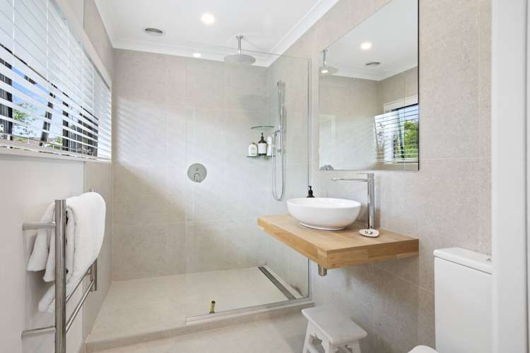 36 Edgewater Parade Waiuku_6