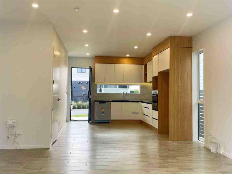 4 Longview Oak Lane Papakura_6