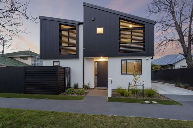 Contemporary Comfort Meets Inner-City Convenience