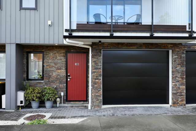 3B Hemsway Place Sunnyhills_1