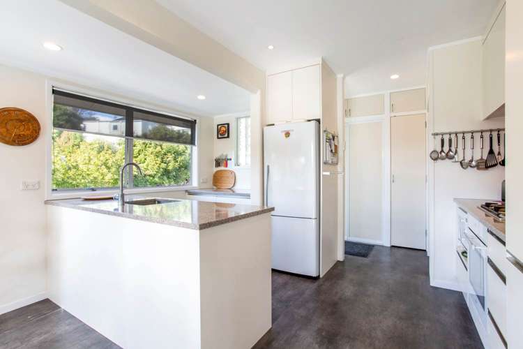 2/32 Capilano Place Glenfield_10