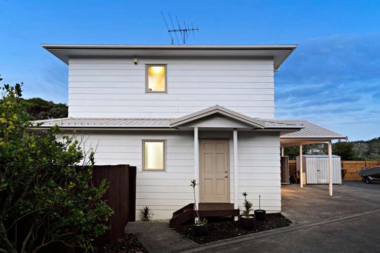 28 Shadon Place Stanmore Bay_15