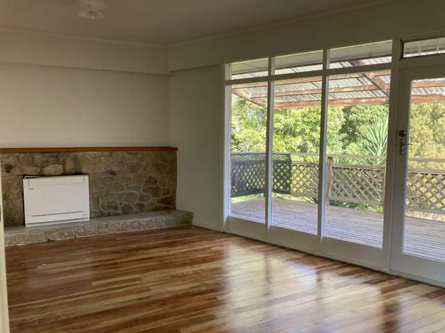 60 Flynn Road 1076_2