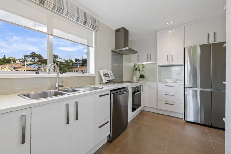 9 Serrata Place Browns Bay_21