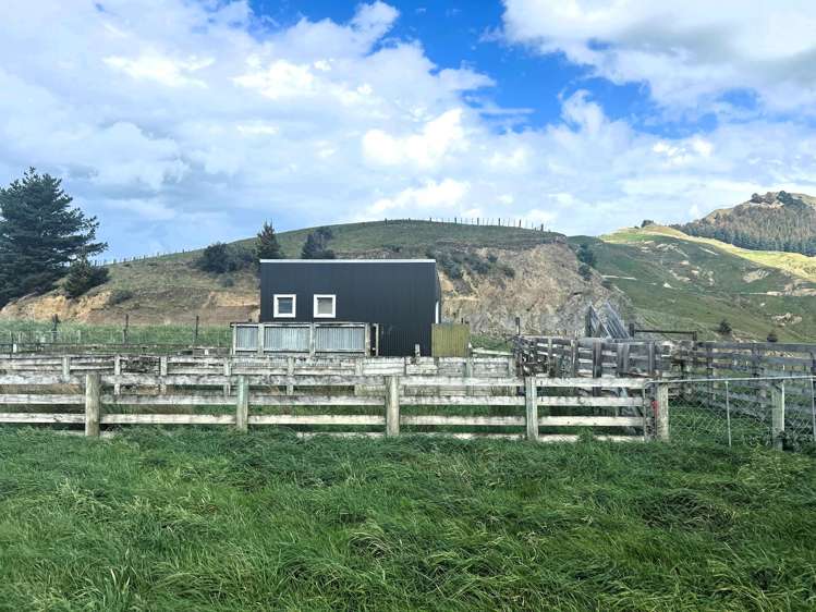 2269 Coast Road Pongaroa_13