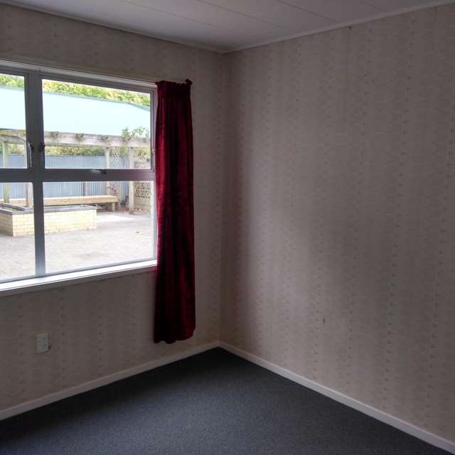 146 Flaxmere Avenue 10480_4