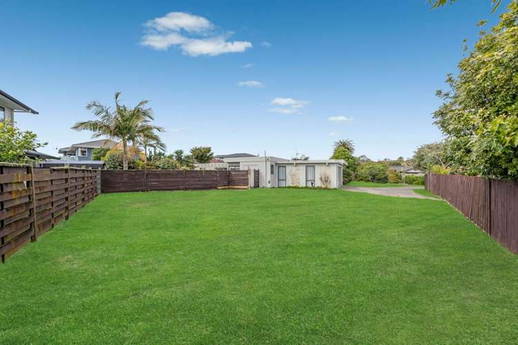 21A Bramley Drive Farm Cove_26