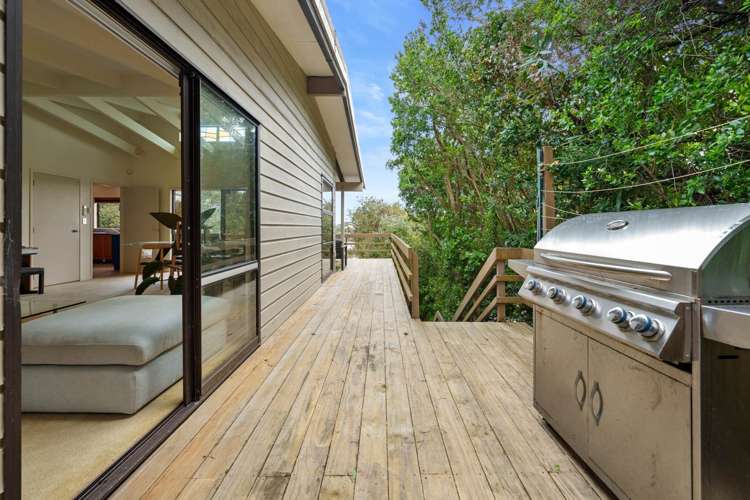 86 Hattaway Avenue Bucklands Beach_6