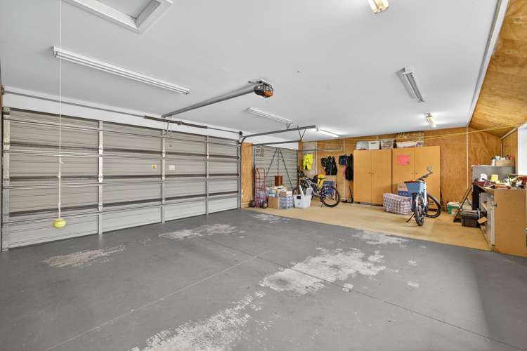 4 Windward Lane Bromley_16