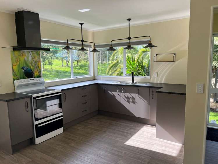 2850 Kaipara Coast Highway Glorit_1