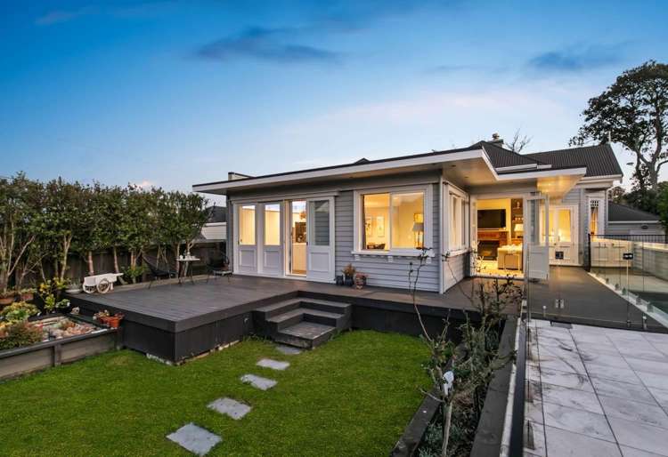 16 Cornwall Park Avenue Epsom_22