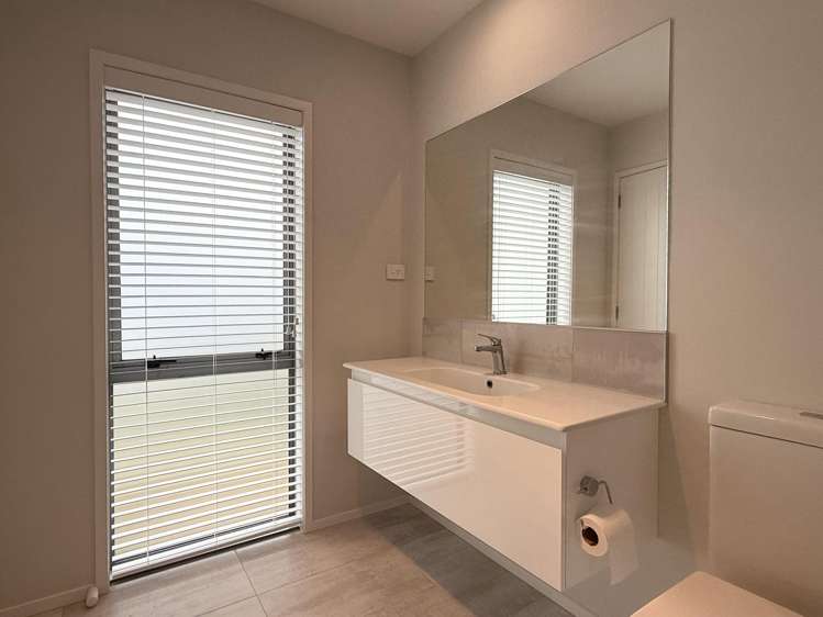 21 Matepu Crescent Pyes Pa_24