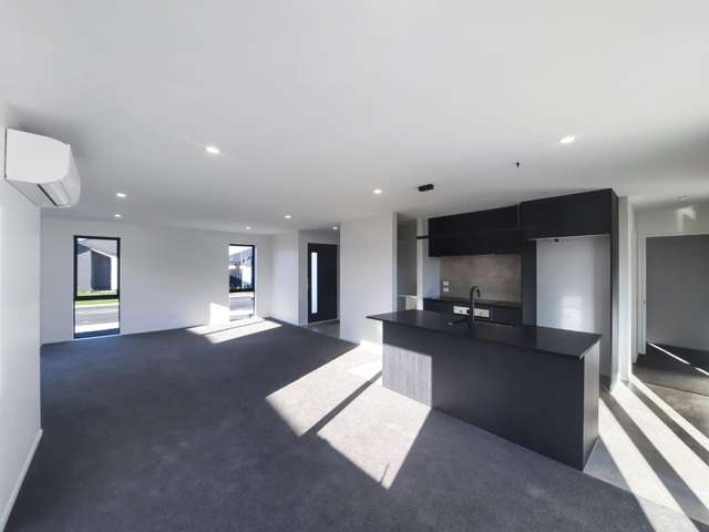 27 Mehrtens Crescent 500171_2