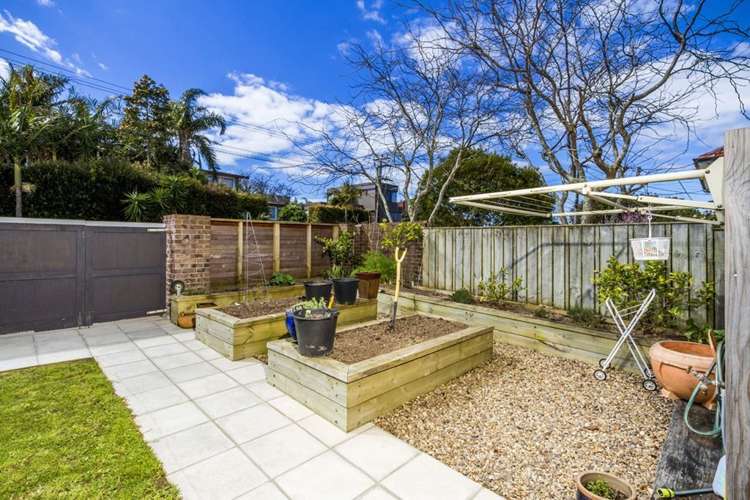 31 Montgomery Avenue Belmont_17