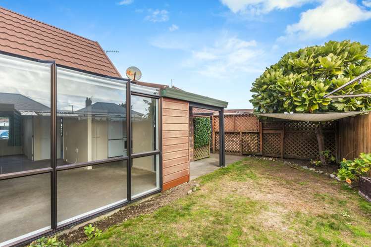 28/18 King Street Petone_16