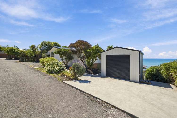 2 Tainui Rise Gore Bay_17