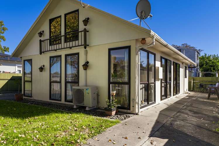 100 Sylvan Road Parkvale_10