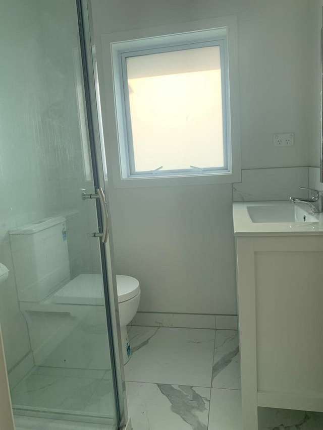 300 Lake Road Hauraki_3